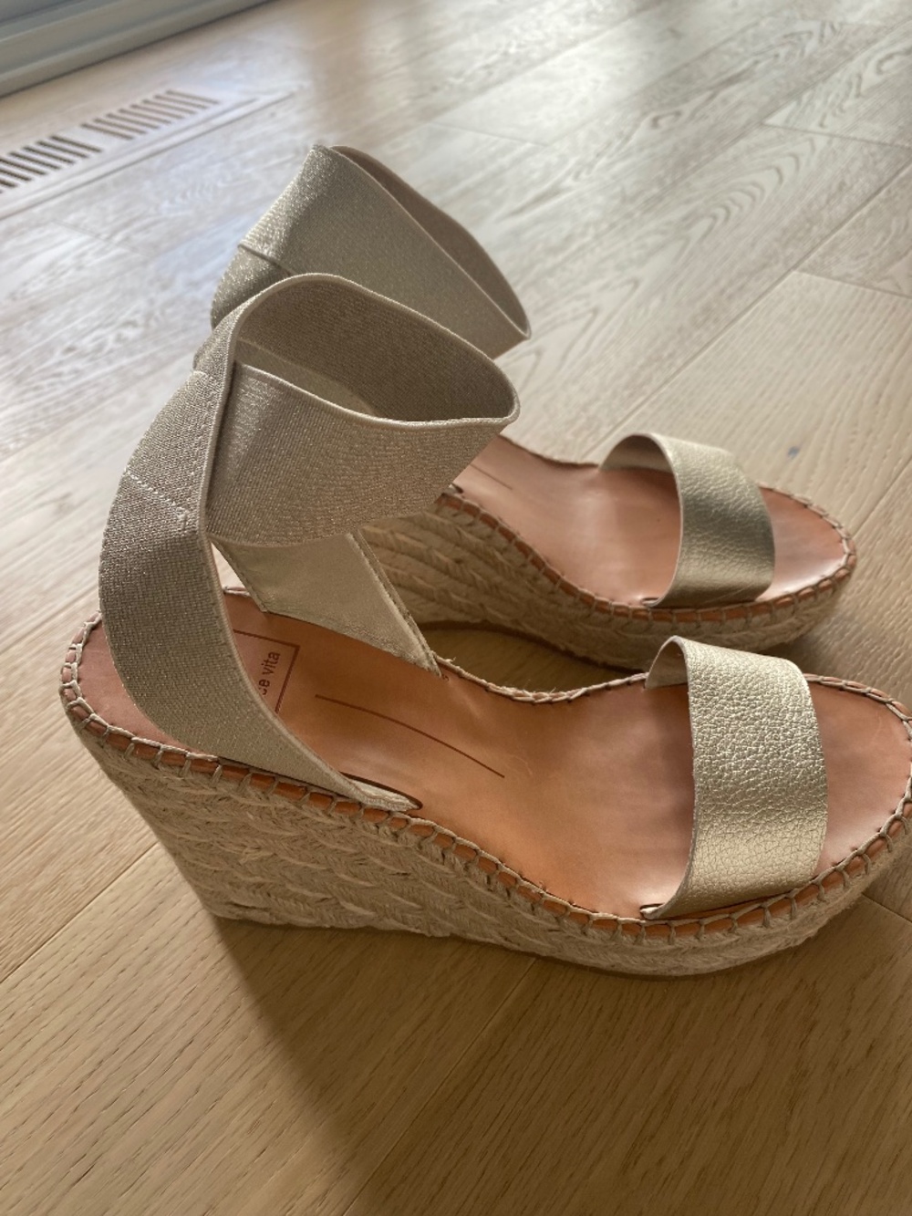 Dolce Vita Gold Wedge Sandals Size 7